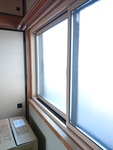 2階窓はなるべくコストダウンを図るために外壁を壊さないで既存の枠を利用