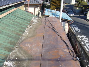 屋根の上に屋根工事＜足利市田中＞