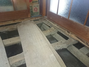 古民家の畳からフロア板に（8帖床工事）足利市