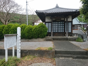 新緑が眩しい山里の現場・・・浴室洗面リフォーム